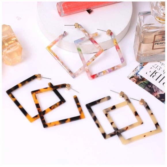 BaubleBar Jewelry - ‼️BOGO FREE BaubleBar Style Square Acrylic Earring
